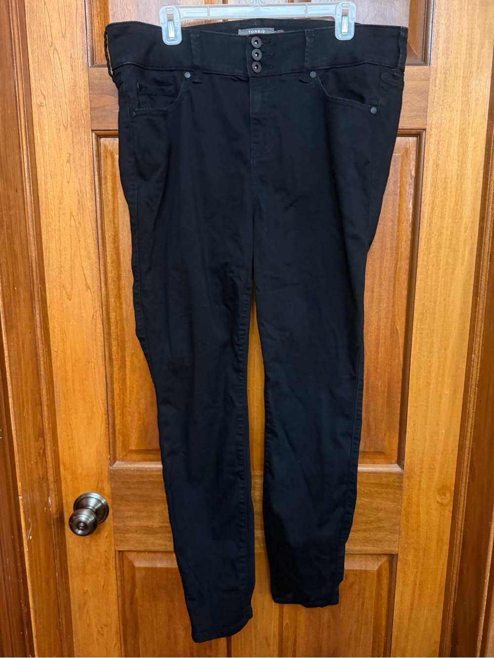 Torrid 18R Super Soft Jegging Black Skinny Leg